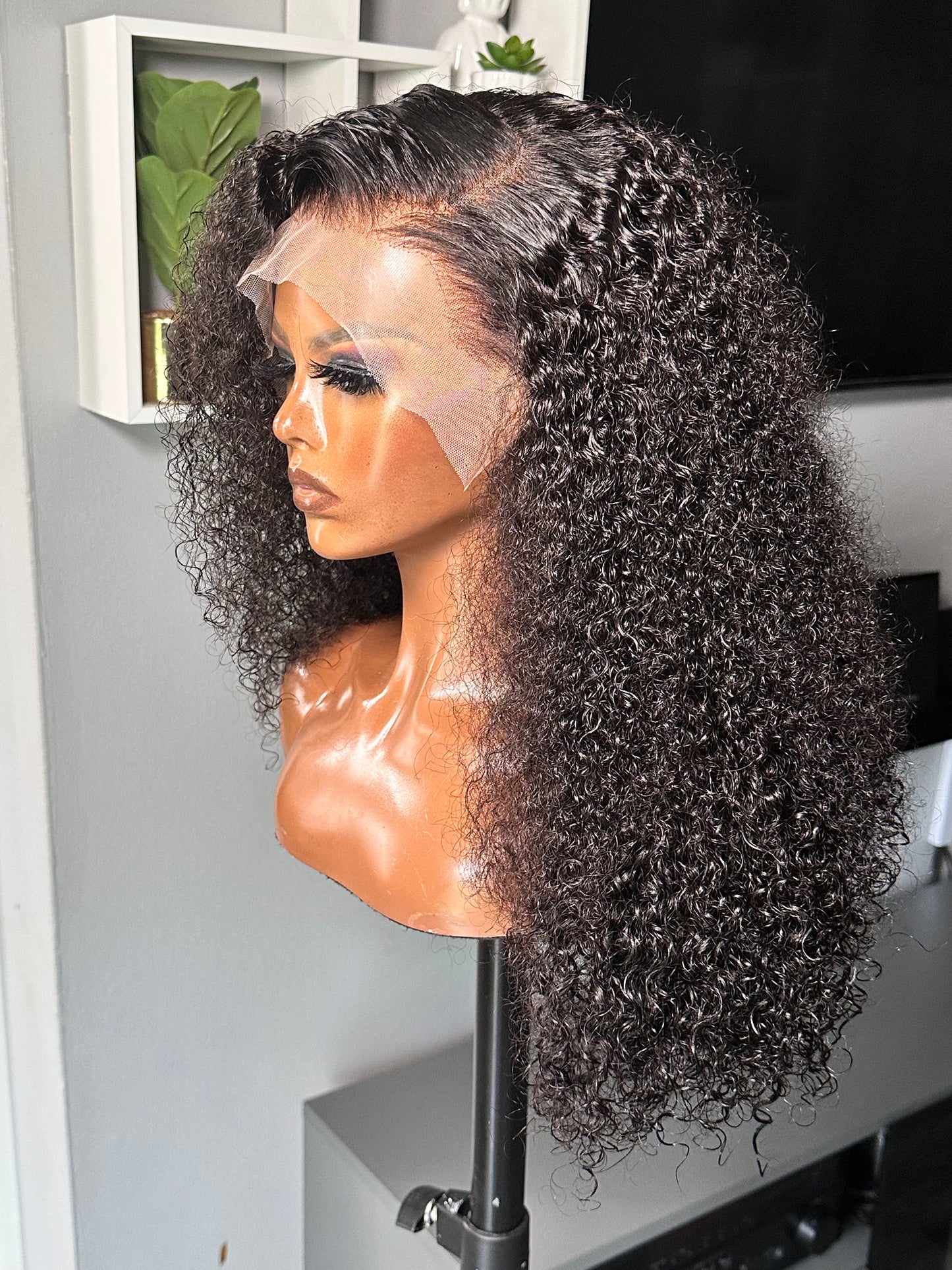 Kinky curly